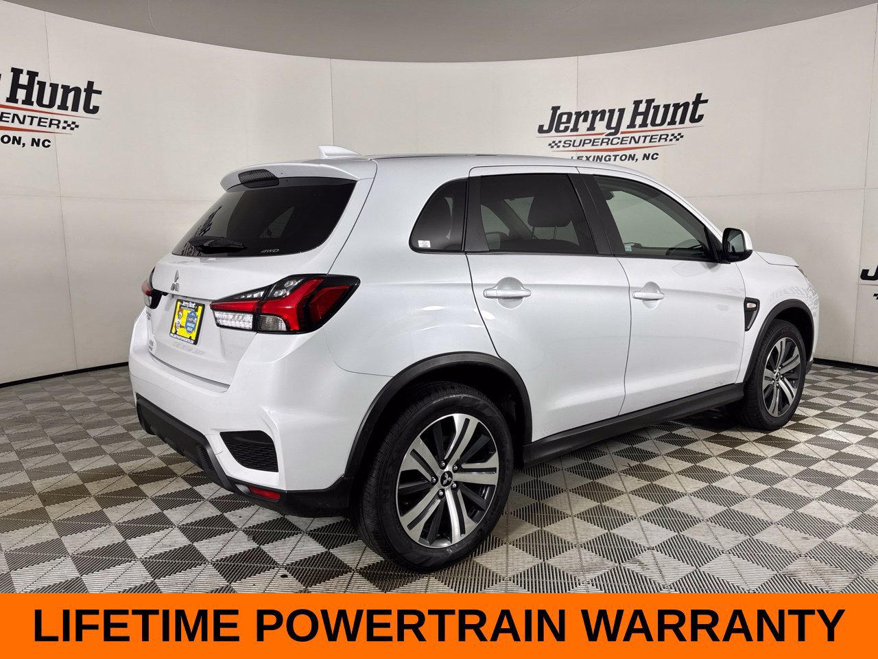 Used 2024 Mitsubishi Outlander Sport AWD image 5