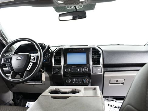 Used 2015 Ford F150 XLT w/ Equipment Group 302A Luxury AWD/4WD image 7