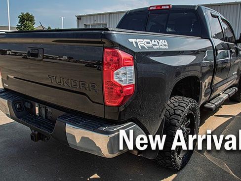 Used 2015 Toyota Tundra SR5 w/ TRD Off Road Package AWD/4WD image 3
