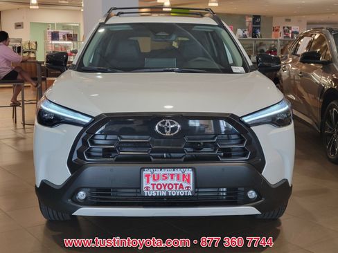 Certified 2026 Toyota Corolla Cross XLE w/ Convenience Package FWD image 6