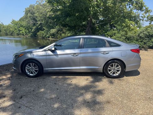 Used 2017 Hyundai Sonata SE FWD image 10