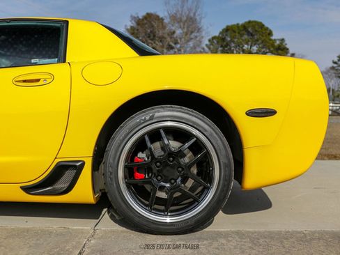 Used 2003 Chevrolet Corvette Z06 w/ Memory Package, 3 Drivers RWD image 5