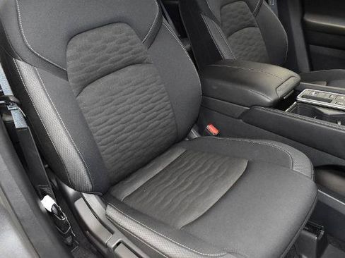 Certified 2025 Nissan Pathfinder SV FWD image 24