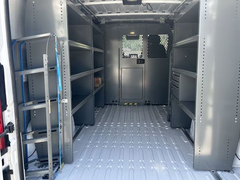 Used 2025 RAM ProMaster 2500 w/ Quick Order Package 22G SLT FWD image 17