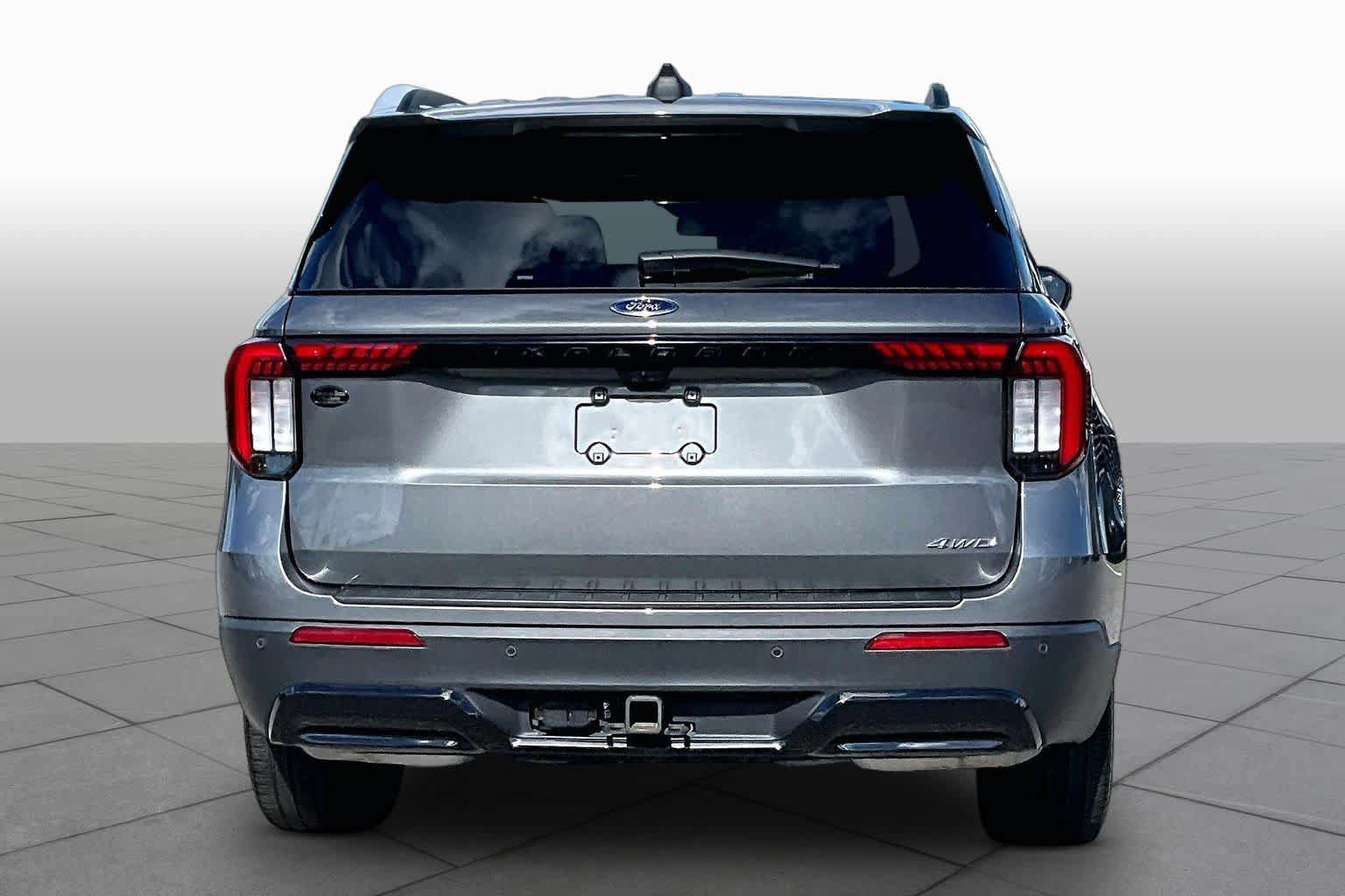 Used 2025 Ford Explorer ST-Line w/ Premium Package AWD/4WD image 5