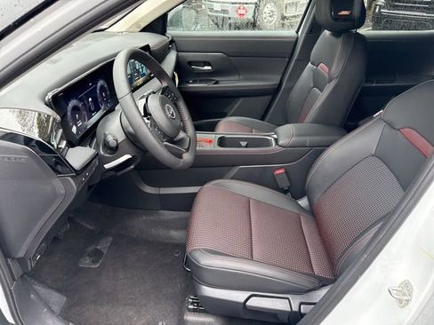 New 2026 Nissan Kicks SR w/ SR Premium Package AWD/4WD image 13