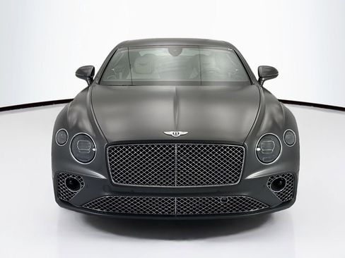 Used 2022 Bentley Continental GT image 2