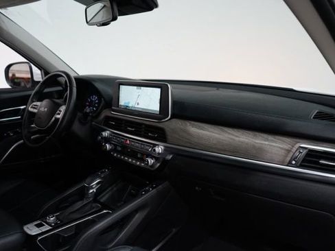 Used 2022 Kia Telluride EX w/ EX Premium Package image 18