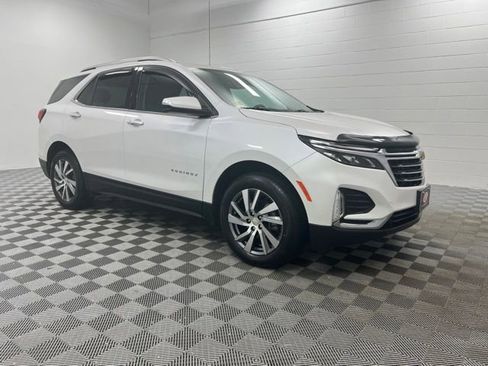 Used 2024 Chevrolet Equinox Premier AWD/4WD image 1