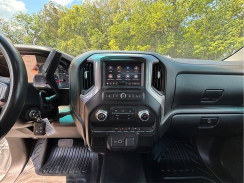 Used 2021 GMC Sierra 1500 2WD Double Cab w/ Fleet Convenience Package image 11