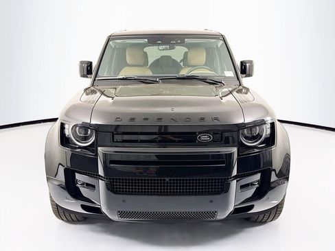 New 2026 Land Rover Defender 110 X-Dynamic SE AWD/4WD image 2