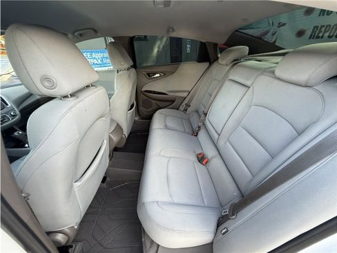 Used 2018 Chevrolet Malibu LS image 20