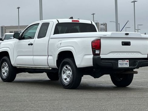 Certified 2022 Toyota Tacoma SR image 7