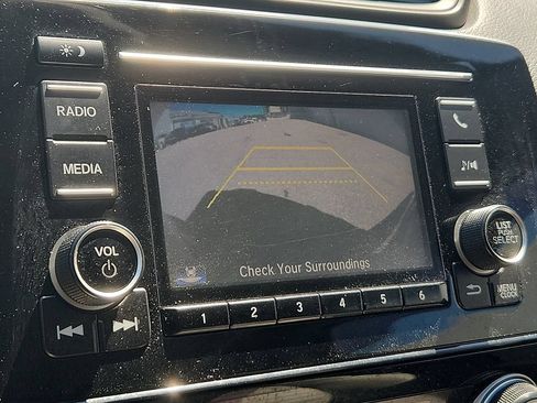 Used 2019 Honda CR-V LX image 12