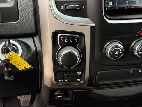 Used 2019 RAM 1500 Classic SLT AWD/4WD image 22