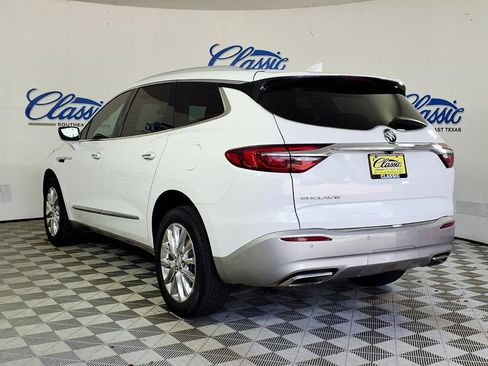 Used 2021 Buick Enclave Premium w/ Sun and Sites Package FWD image 2