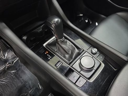 Used 2024 MAZDA MAZDA3 s FWD image 25