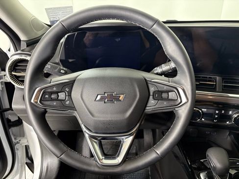 Used 2026 Chevrolet Trax ACTIV w/ Sunroof Package image 22