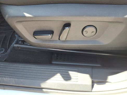 Certified 2023 Nissan Rogue SV AWD/4WD image 16
