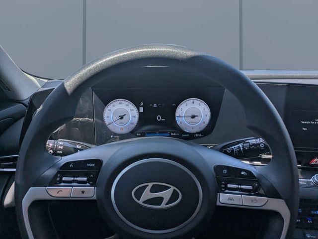 Used 2024 Hyundai Elantra SEL FWD image 28