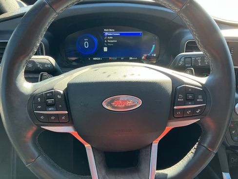 Used 2020 Ford Explorer Platinum w/ Premium Technology Package image 14