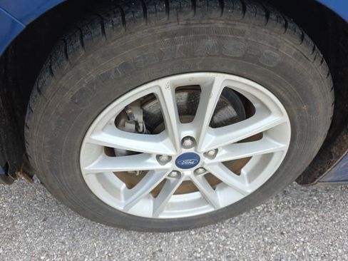 Used 2018 Ford Focus SE FWD image 10