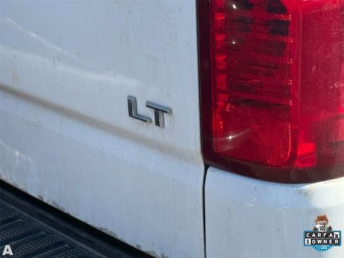 Used 2023 Chevrolet Silverado 1500 LT image 12