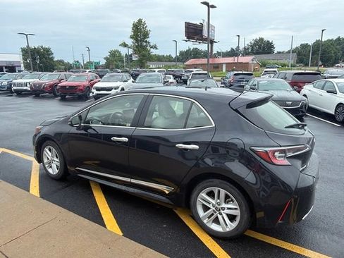 Used 2019 Toyota Corolla SE w/ SE Option Package FWD image 11