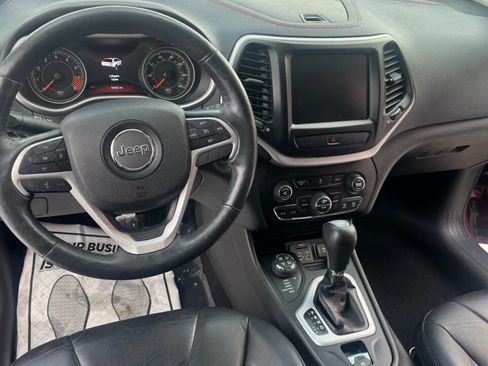 Used 2014 Jeep Cherokee Trailhawk w/ Comfort/Convenience Group AWD/4WD image 25