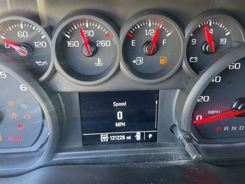 Used 2019 Chevrolet Silverado 1500 Custom Trail Boss w/ Custom Convenience Package image 8