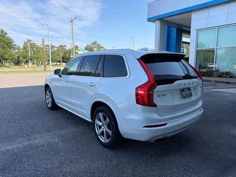 Used 2021 Volvo XC90 T5 Momentum FWD image 7