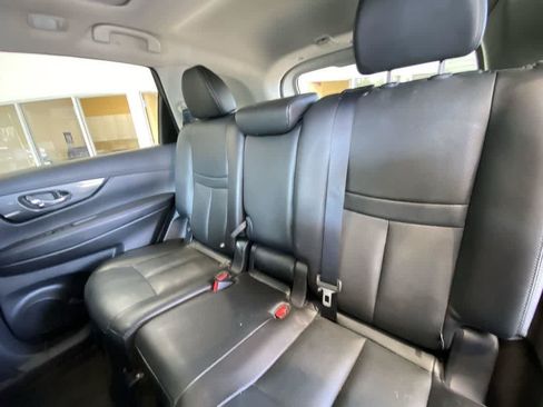 Used 2016 Nissan Rogue SL w/ SL Premium Package AWD/4WD image 26