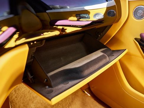 Used 2025 Rolls-Royce Cullinan image 82