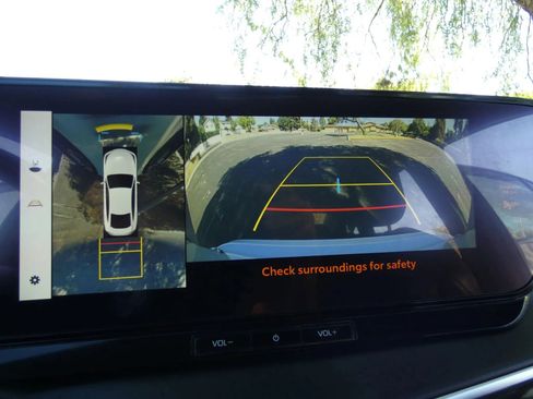 Used 2023 Toyota Mirai w/ Advanced Technology Package image 51