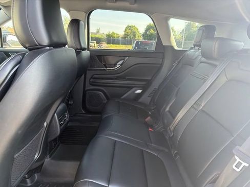 Used 2022 Lincoln Corsair FWD image 12
