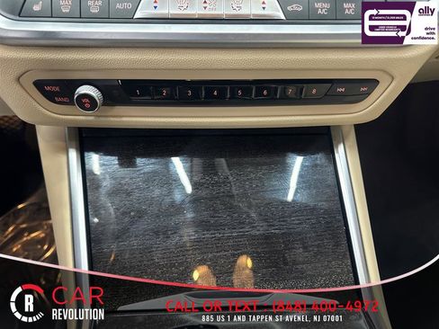 Used 2020 BMW 330i xDrive Sedan w/ Driving Assistance Package image 27