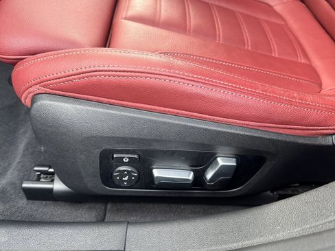 Used 2023 BMW i4 eDrive35 image 13