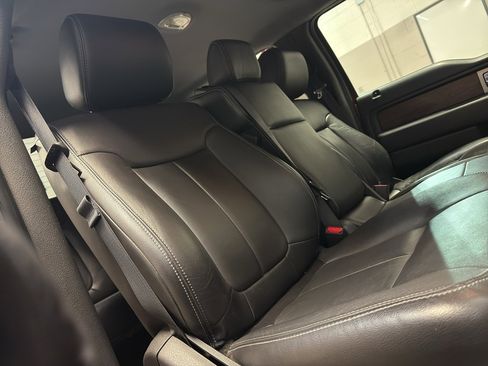 Used 2014 Ford F150 Lariat w/ Lariat Chrome Package image 22