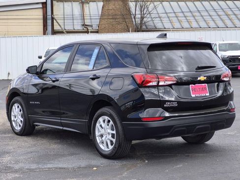 Used 2024 Chevrolet Equinox LS image 4