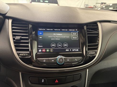 Used 2020 Chevrolet Trax LS image 14