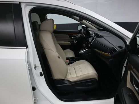 Used 2018 Honda CR-V Touring image 43