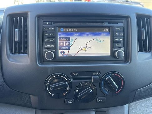 Used 2015 Chevrolet City Express LT w/ Technology Package image 19