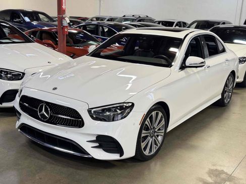 Used 2022 Mercedes-Benz E 350 Sedan image 3
