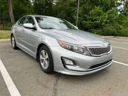 Used 2015 Kia Optima LX w/ Hybrid Convenience Package FWD image 3