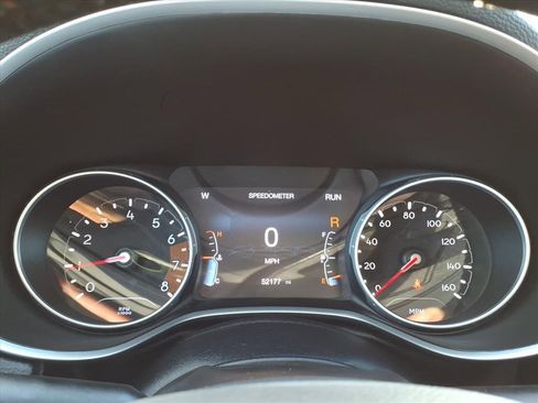 Used 2019 Jeep Compass Limited image 24