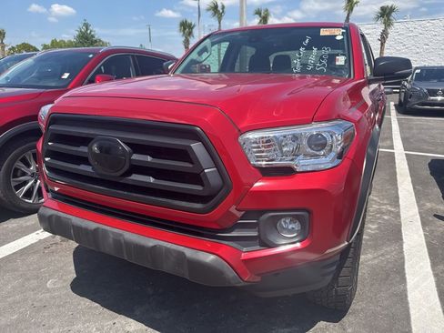 Used 2022 Toyota Tacoma SR5 w/ Technology Package image 10