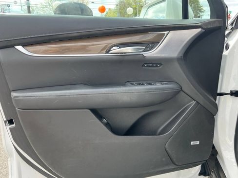 Used 2020 Cadillac XT6 Premium Luxury w/ Platinum Package AWD/4WD image 15