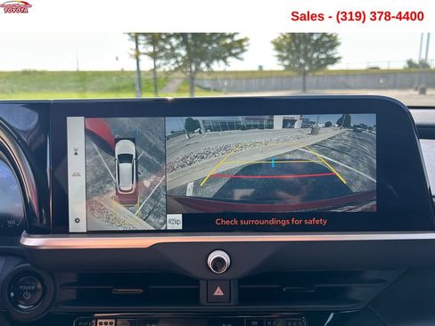 Used 2025 Toyota Crown Signia w/ Advanced Technology Package AWD/4WD image 18