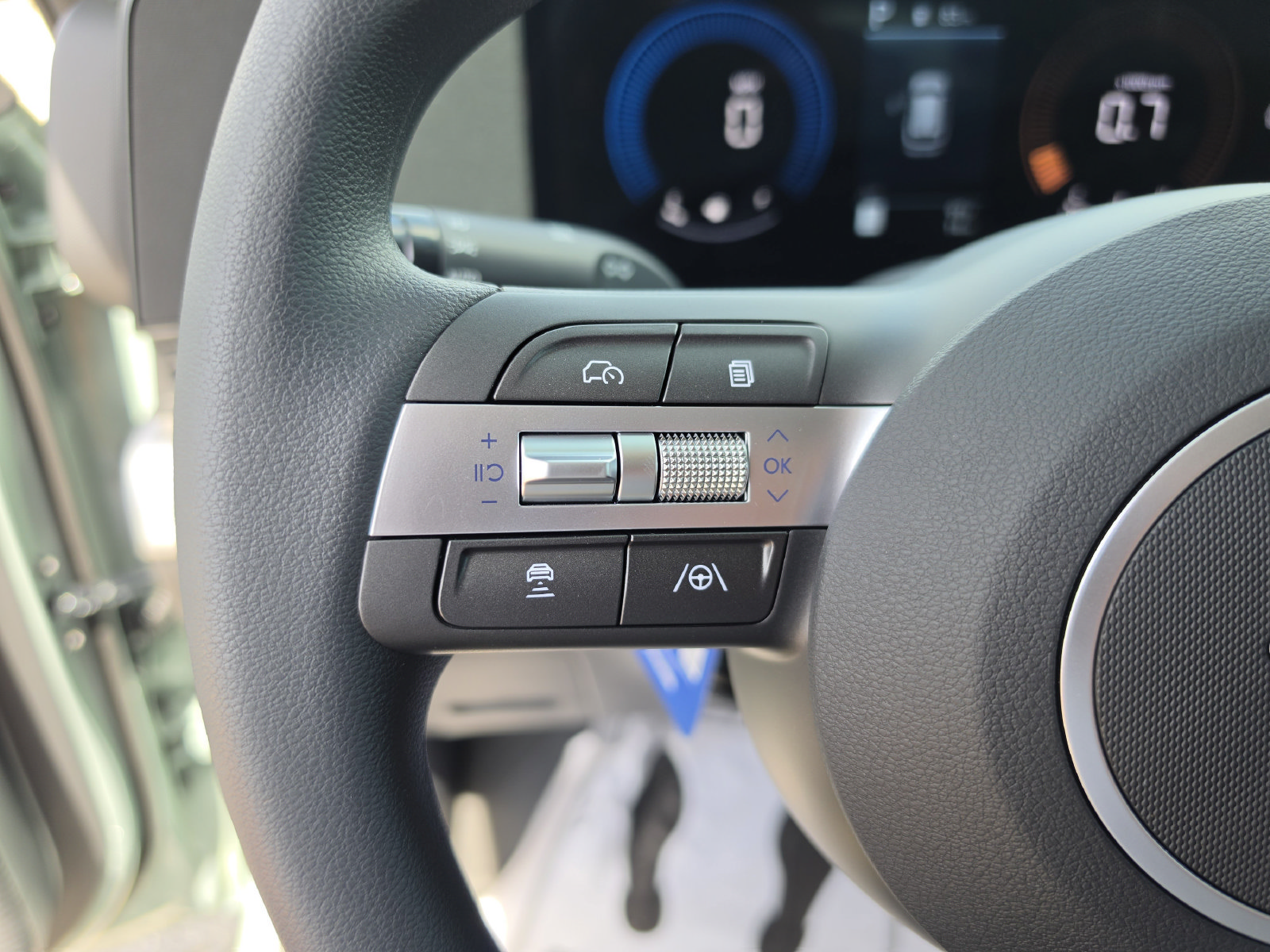 New 2027 Hyundai Kona SE FWD image 30