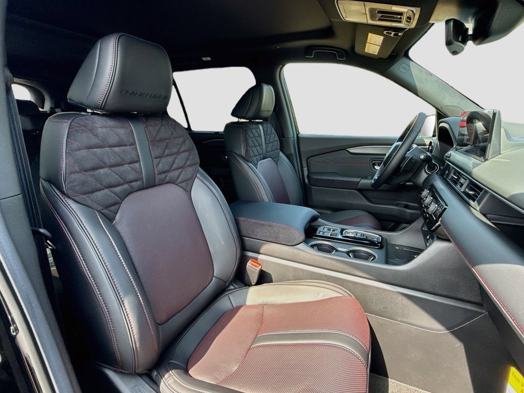 New 2026 Honda Pilot Black Edition image 33